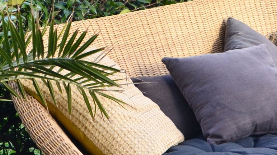 Benefits of investing in high quality garden furniture