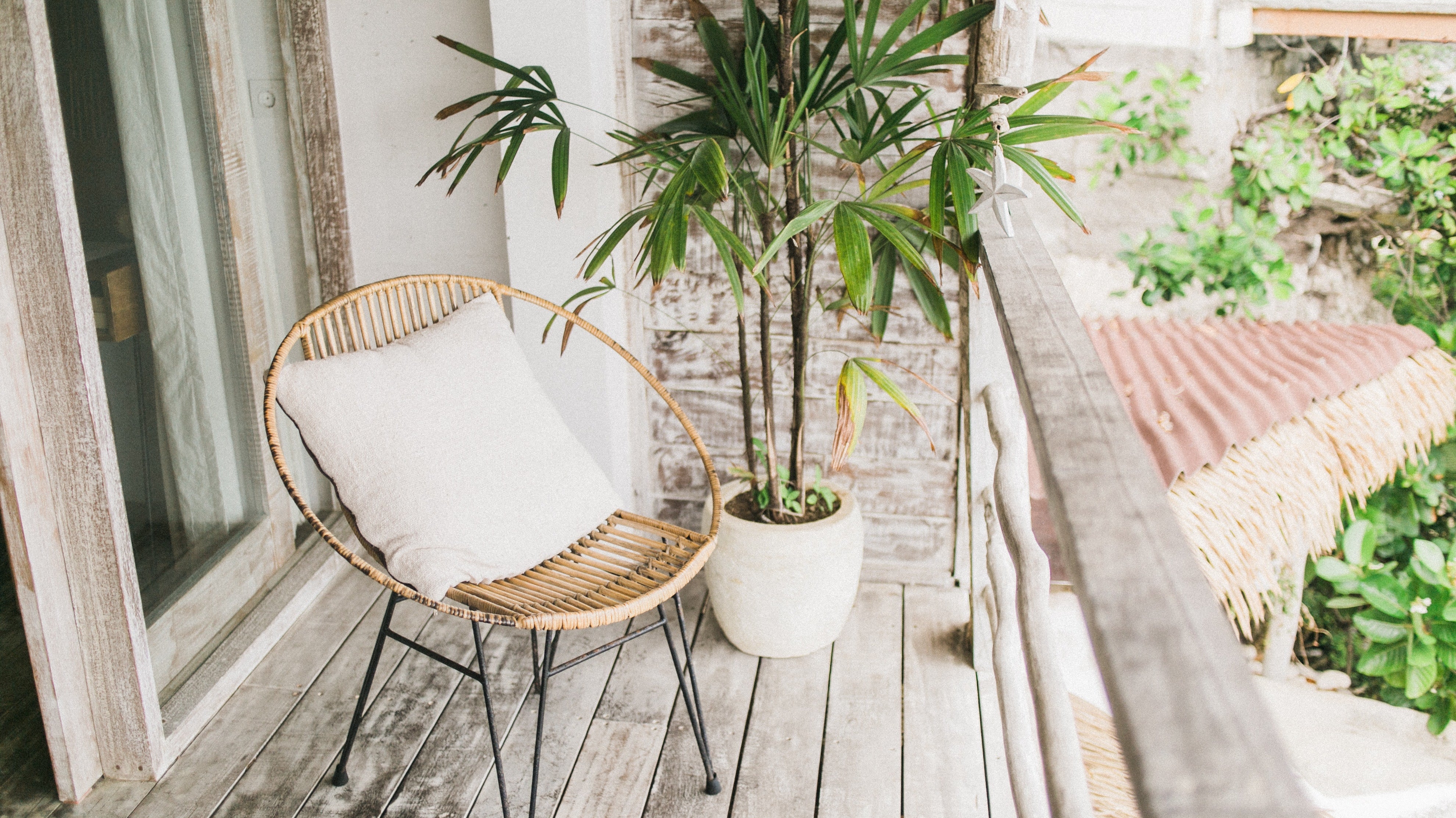 Transform your garden with the right furniture this spring