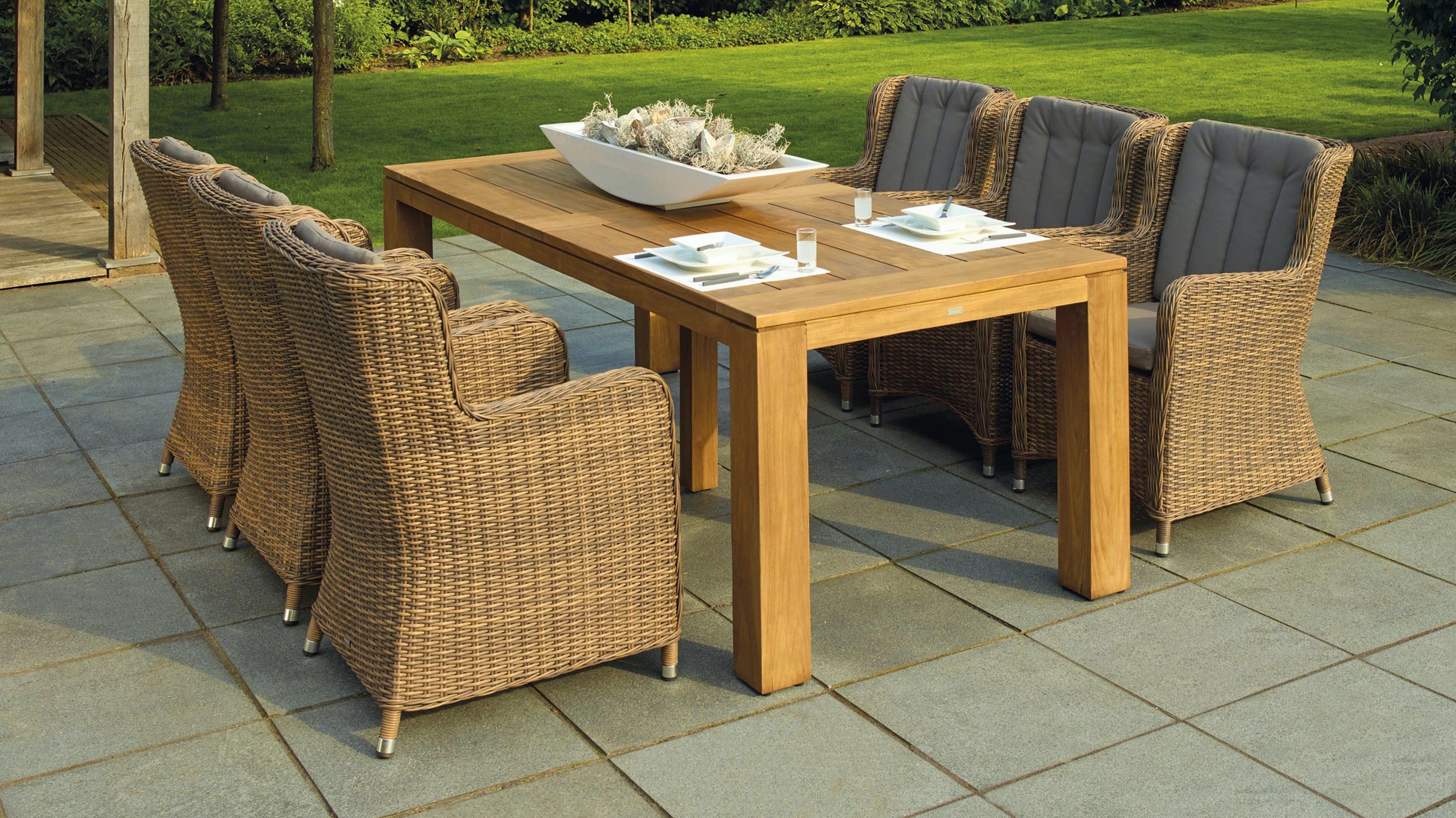 Things to think about when purchasing garden furniture